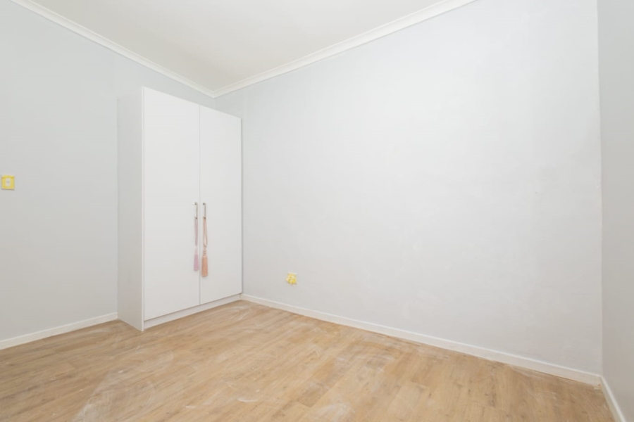 To Let 2 Bedroom Property for Rent in Wynberg Western Cape